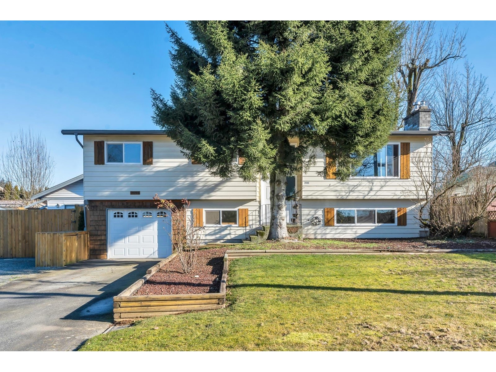 Property at 2096 MARTENS STREET image 1