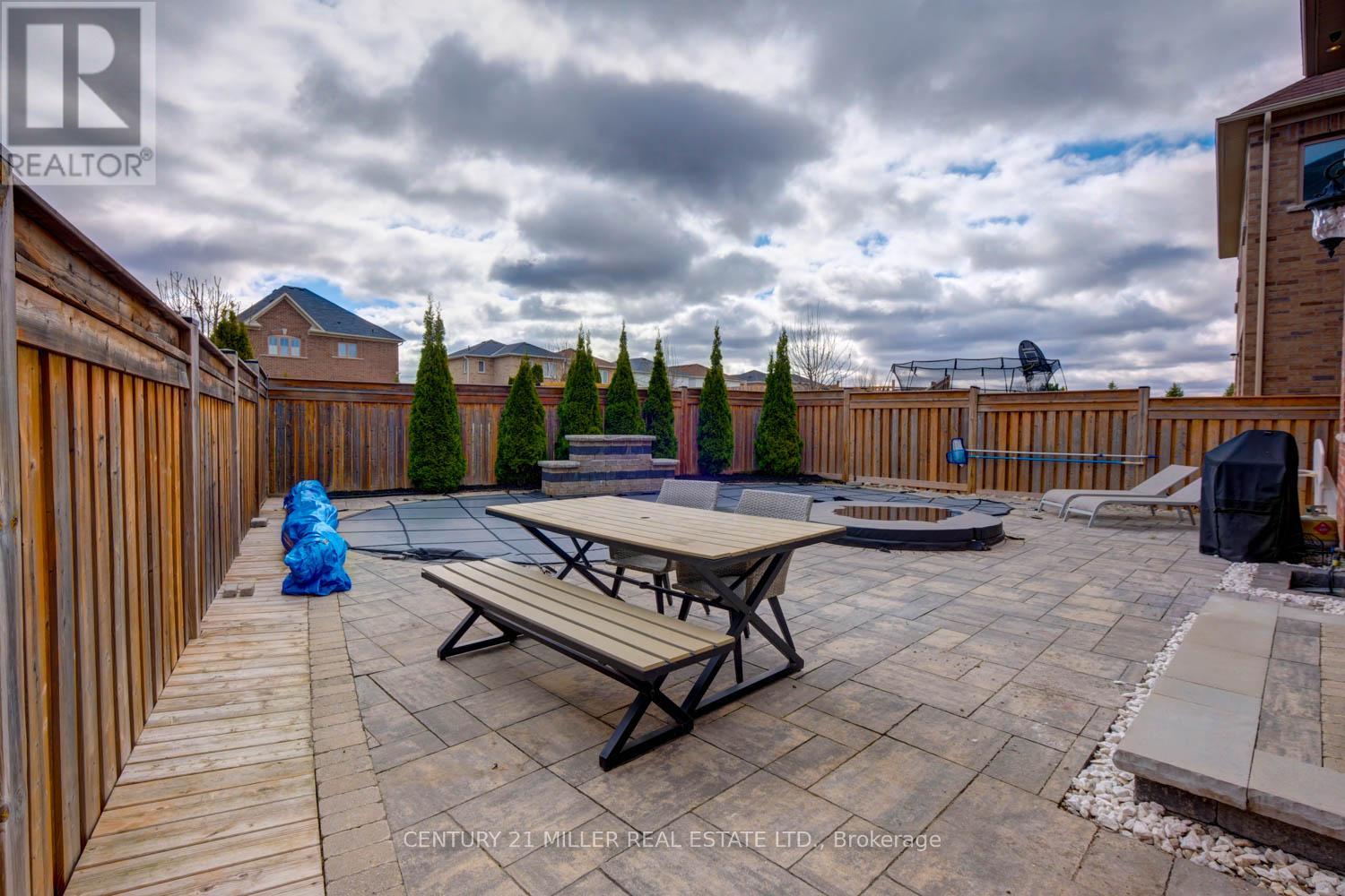 Property at 9 MCDONNELL CRESCENT image 3