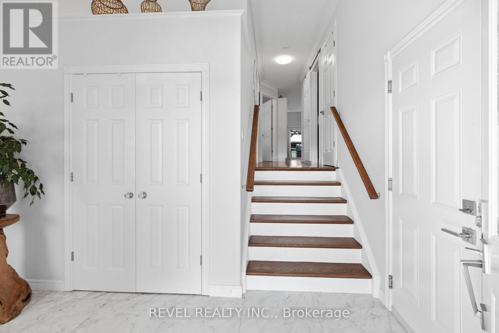 Property at 2726 FOXMEADOW ROAD image 4
