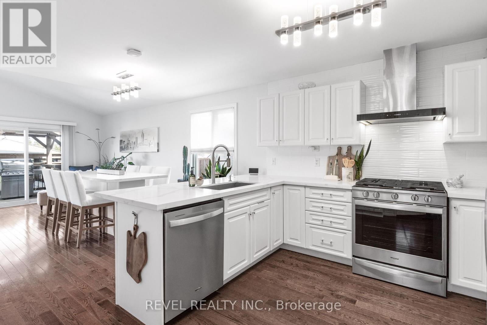 Property at 2726 FOXMEADOW ROAD image 5