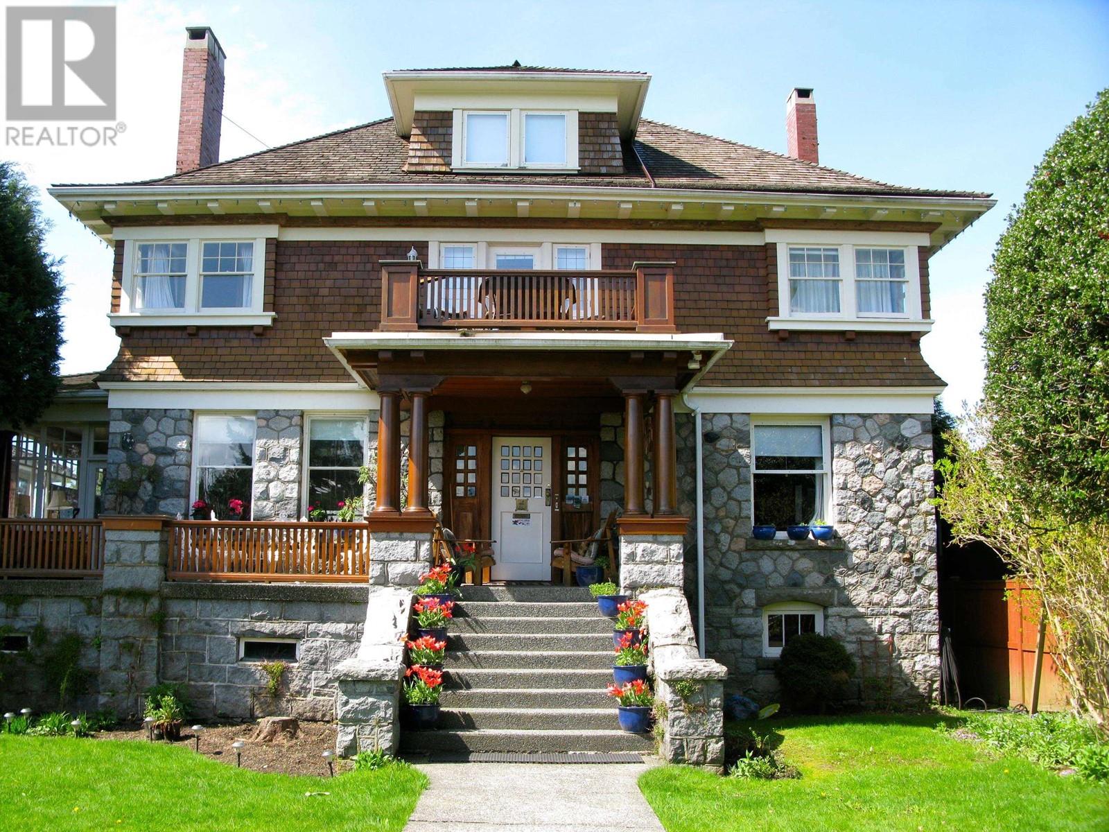 Property at 1617 W GRAND BOULEVARD image 1