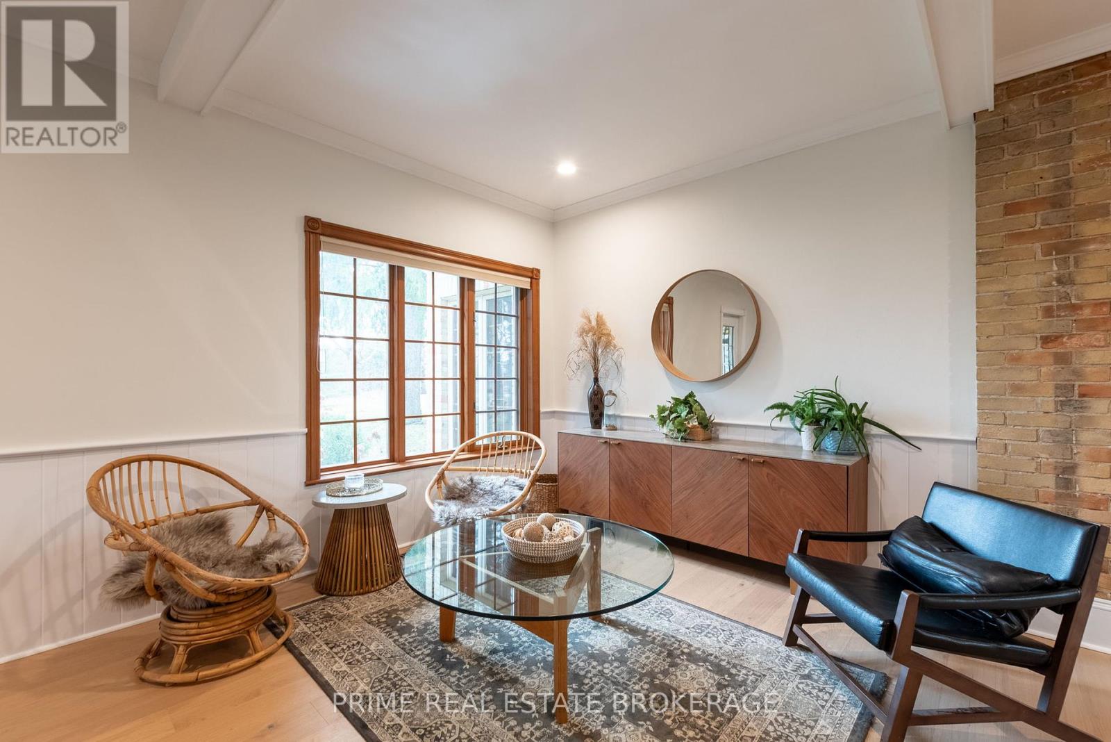 1499 Westdel Bourne Road, London South, Ontario  N6K 4R1 - Photo 11 - X12101976