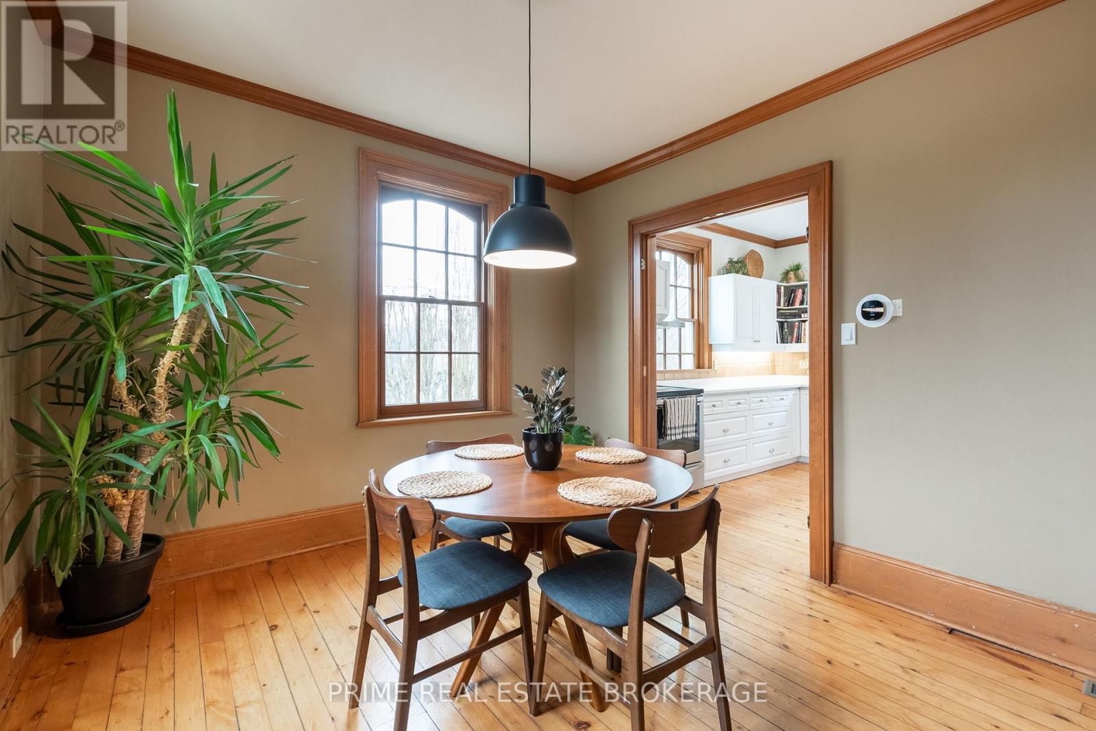 1499 Westdel Bourne Road, London South, Ontario  N6K 4R1 - Photo 15 - X12101976