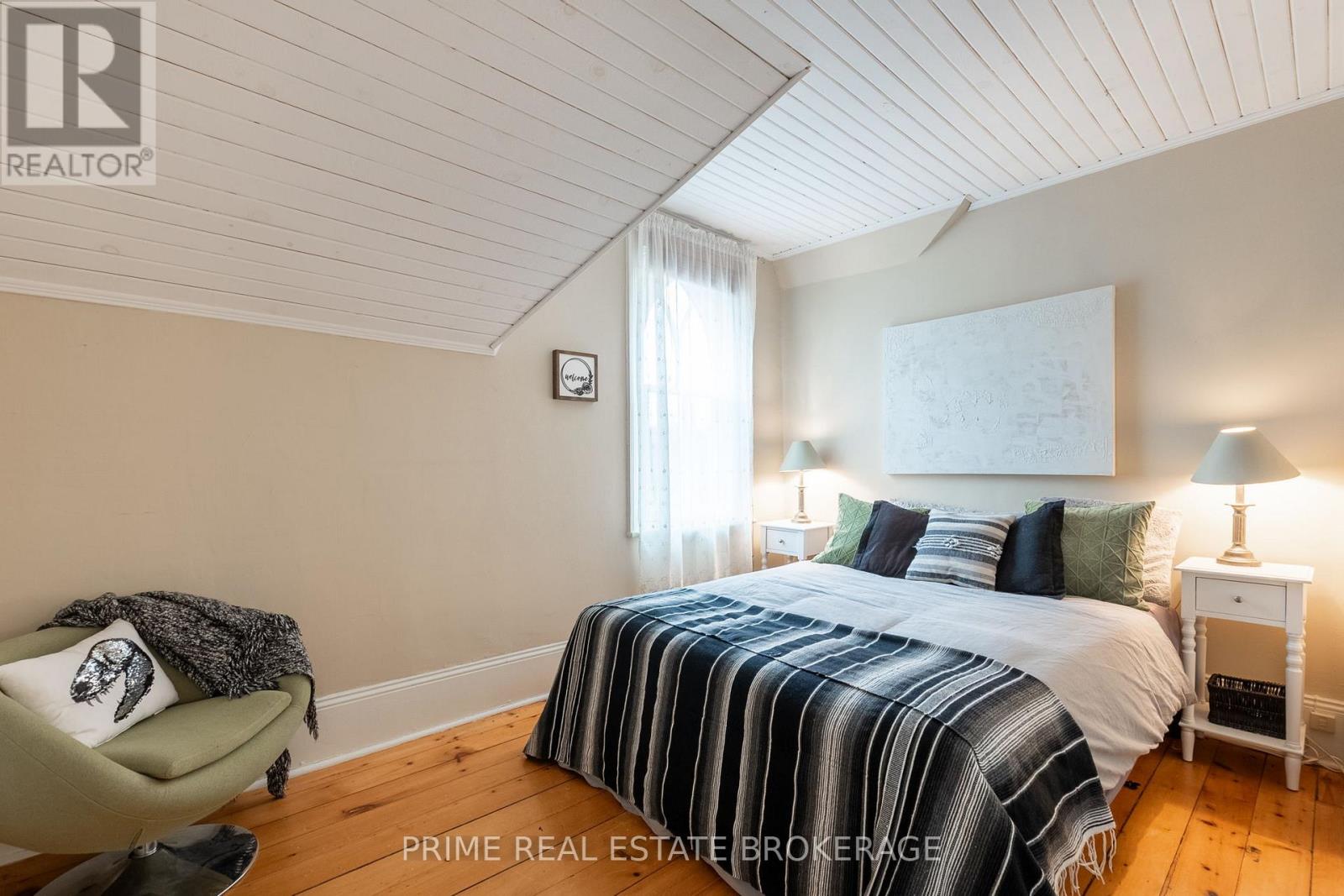 1499 Westdel Bourne Road, London South, Ontario  N6K 4R1 - Photo 21 - X12101976