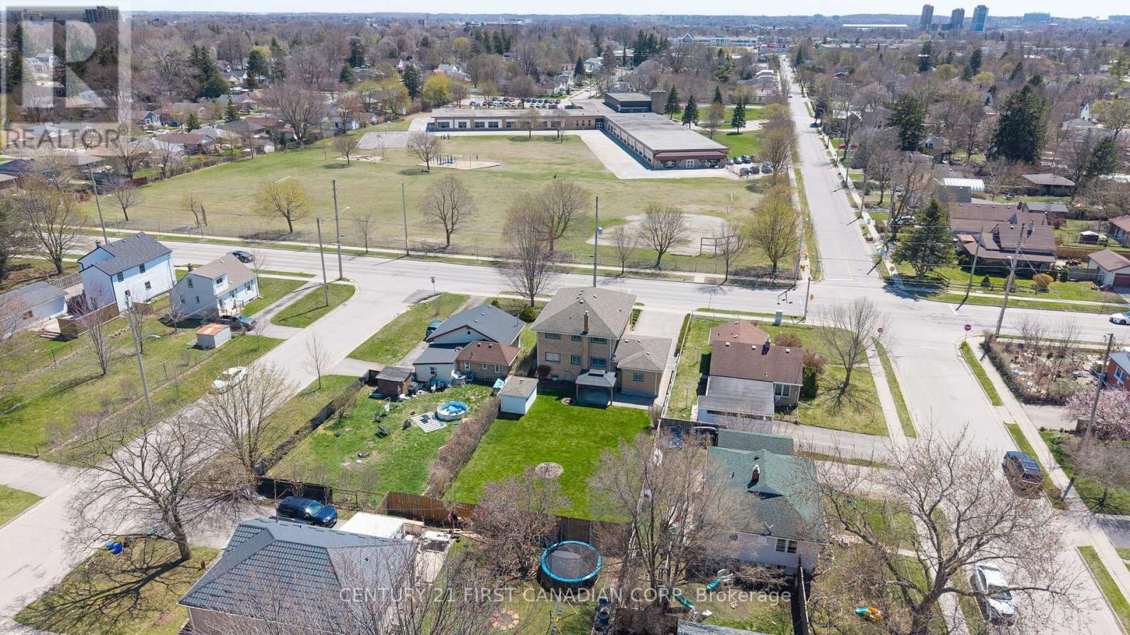 758 Cheapside Street, London East (East C), Ontario  N5Y 3Y8 - Photo 47 - X12102006