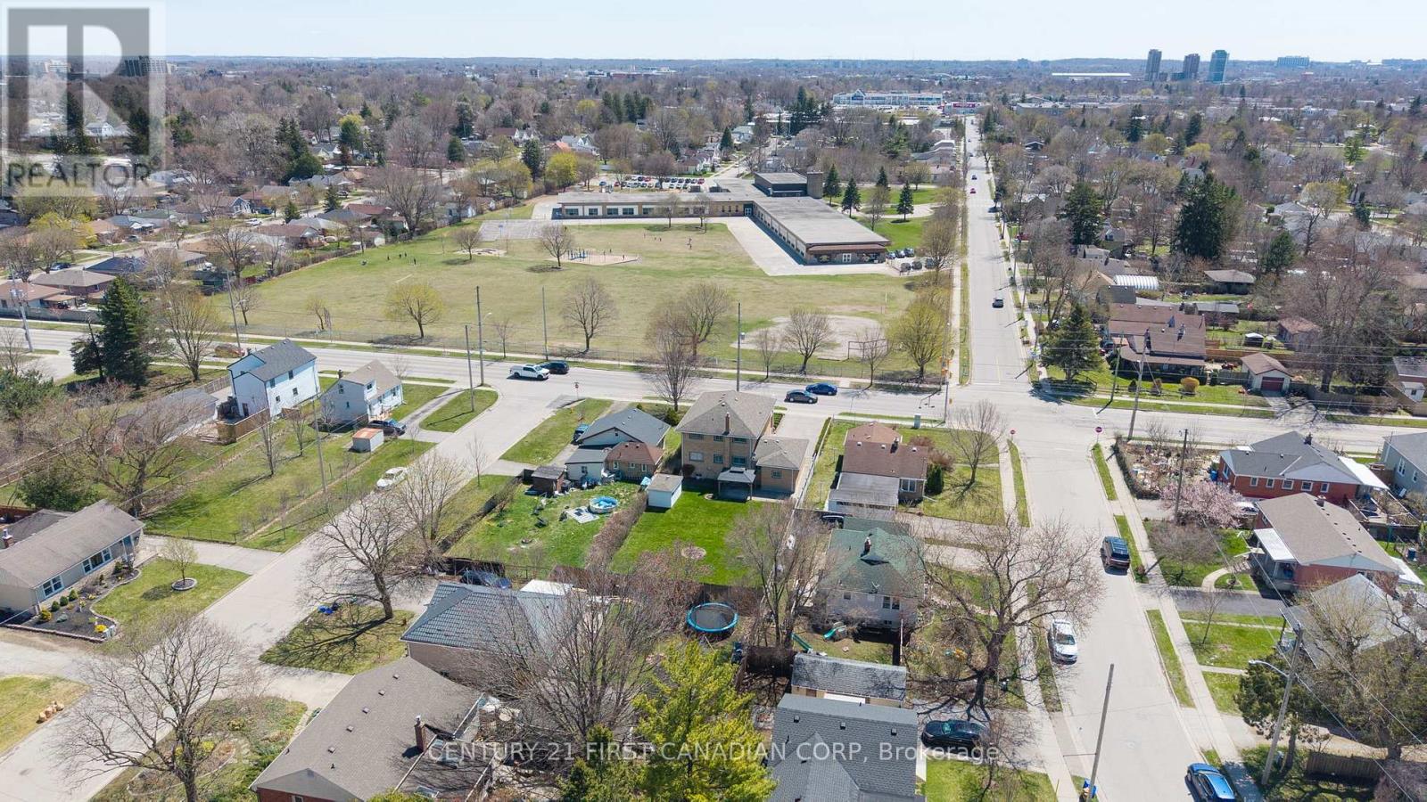 758 Cheapside Street, London East (East C), Ontario  N5Y 3Y8 - Photo 49 - X12102006
