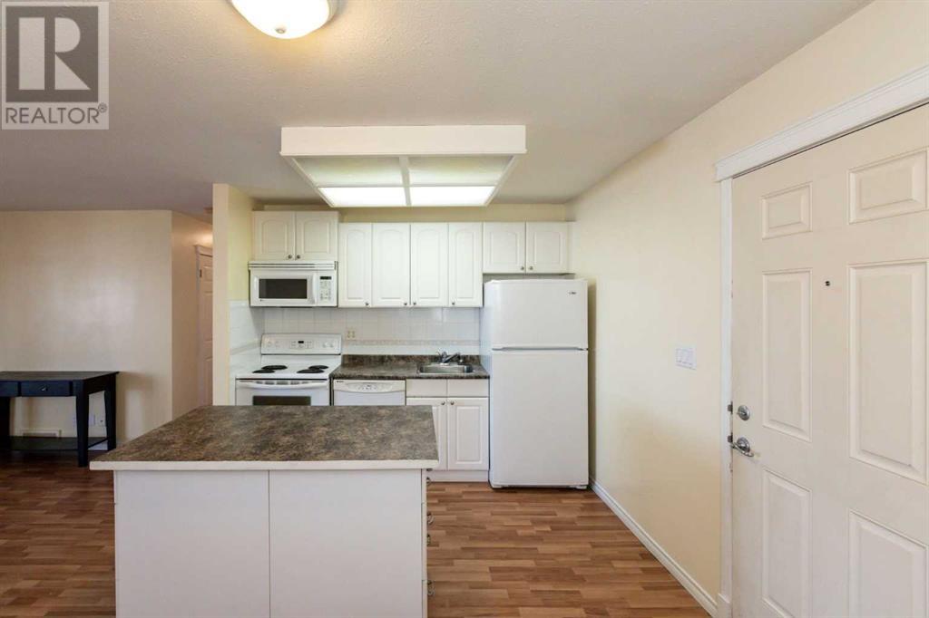 Property at 1017, 25054 South Pine Lake Road image 2