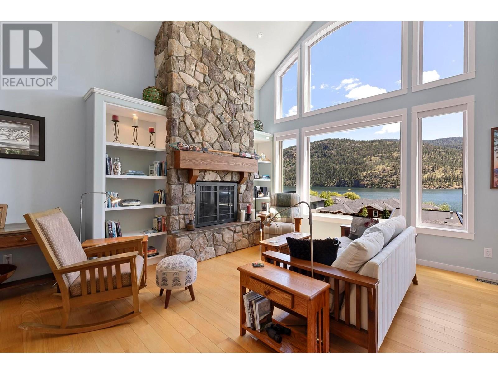 Property at 18451 Crystal Waters Road Unit# 32 image 3