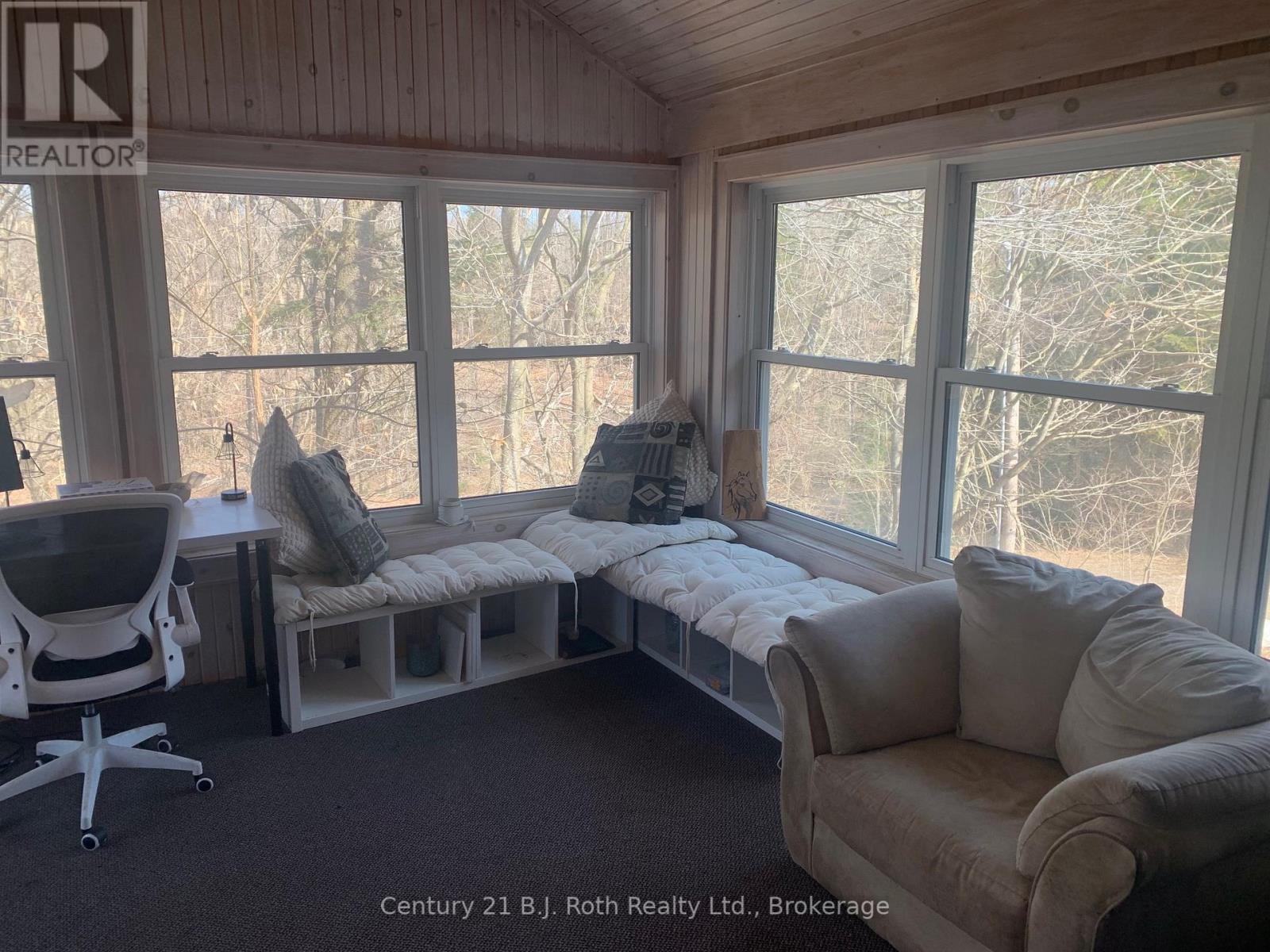 1087 Merkley Road, Gravenhurst, Ontario  P1P 1R3 - Photo 6 - X12101912