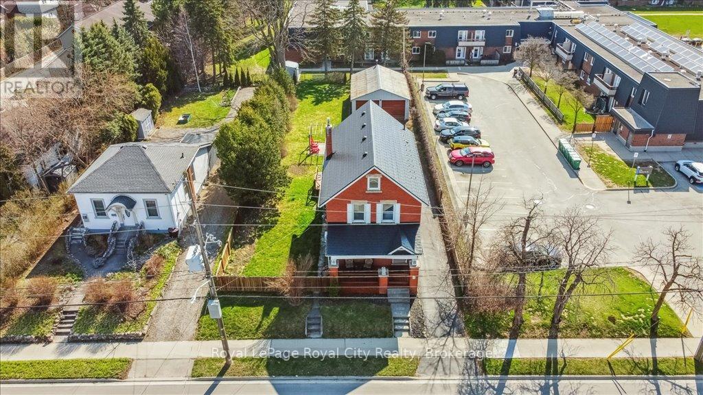 572 Woolwich Street, Guelph, Ontario  N1H 3Y2 - Photo 2 - X12101953