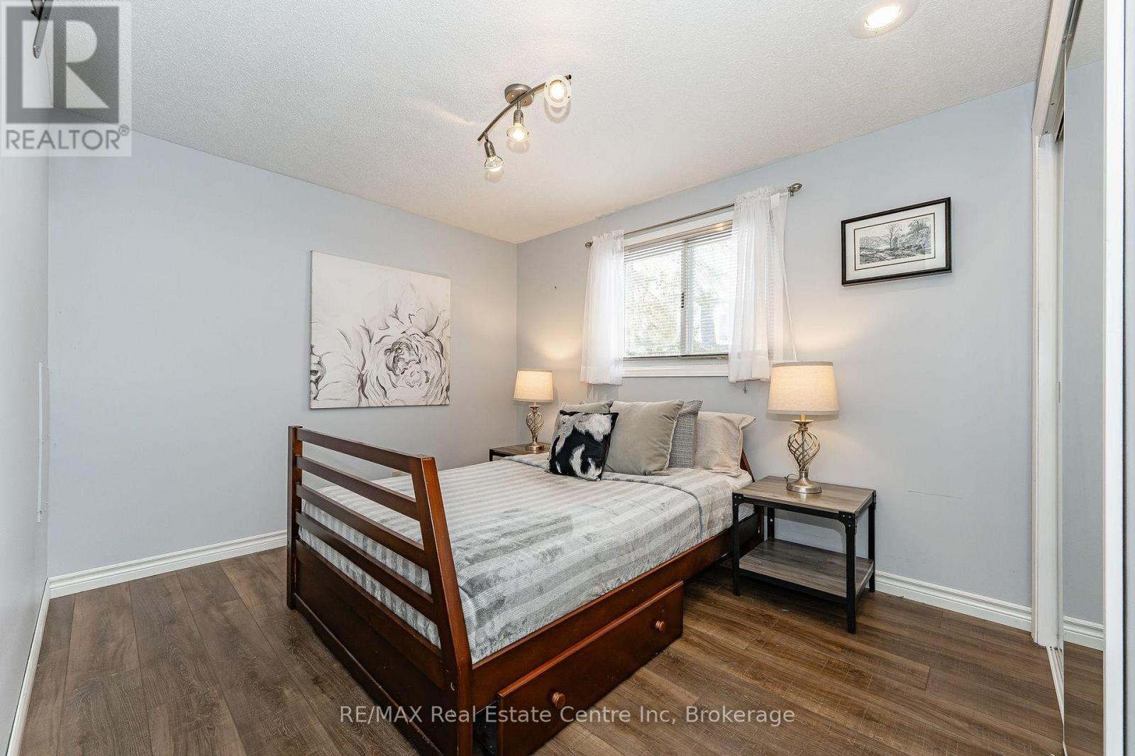 6 Stirling Place, Guelph, Ontario  N1H 6W2 - Photo 17 - X12101969