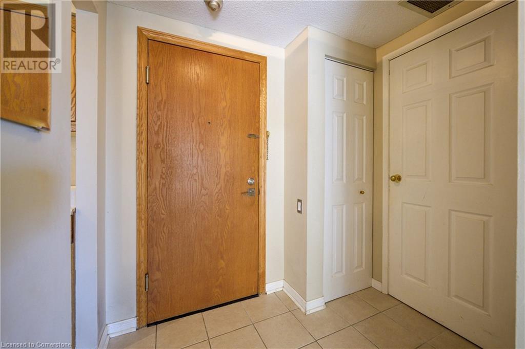 10 Ellen Street E Unit# 204, Kitchener, Ontario  N2M 6R8 - Photo 8 - 40720836