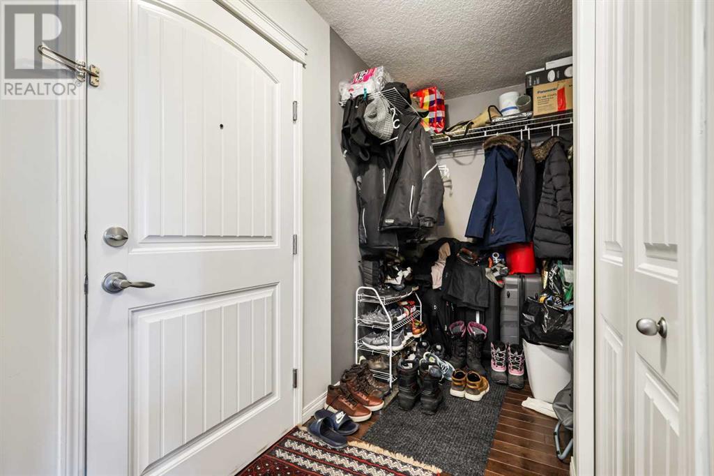 Property at 2306, 115 Prestwick Villas SE image 4