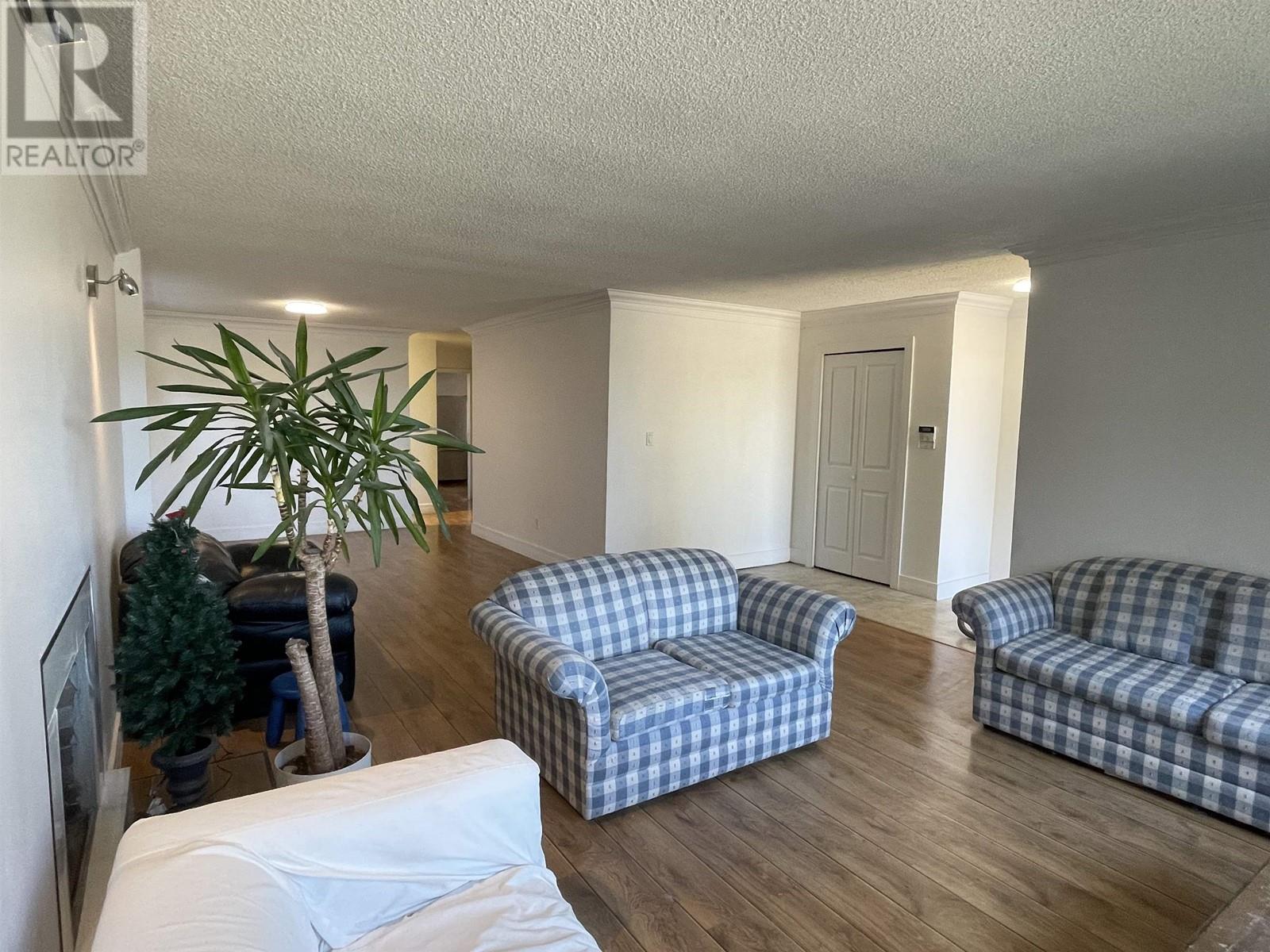 Property at 10471 STEVESTON HIGHWAY image 5