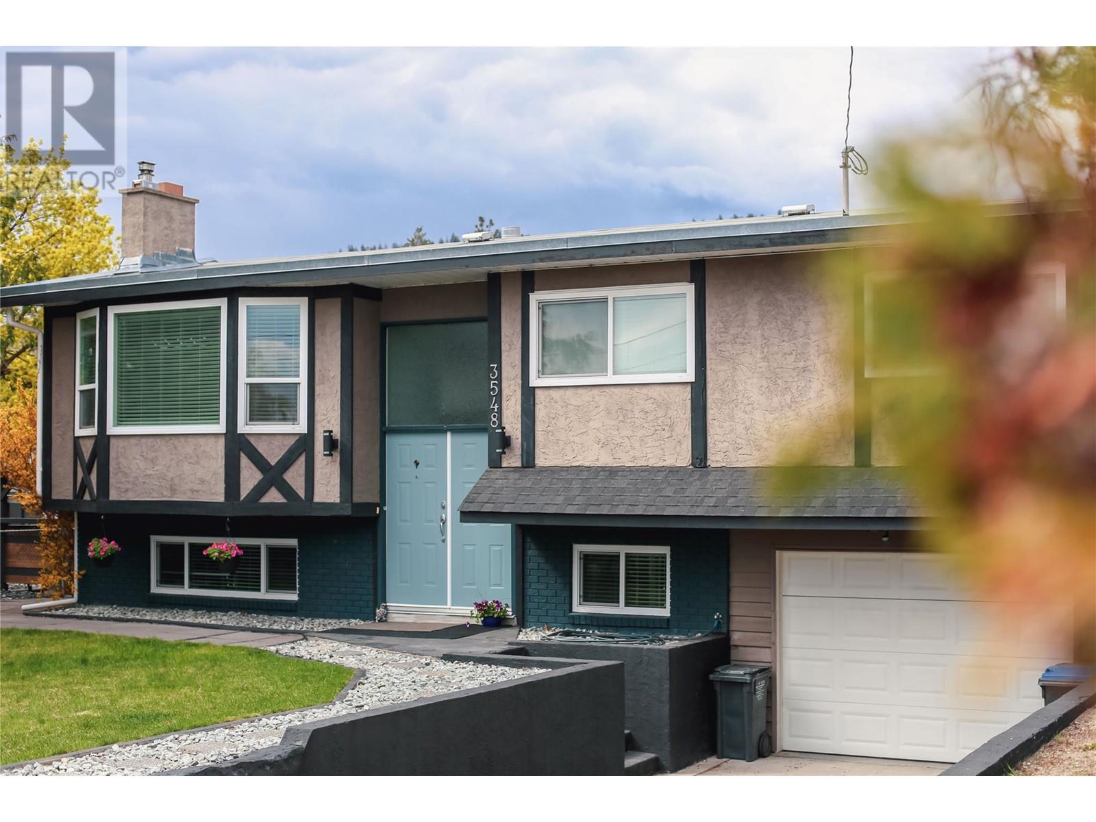 Property at 3548 MacDonnel Road image 3