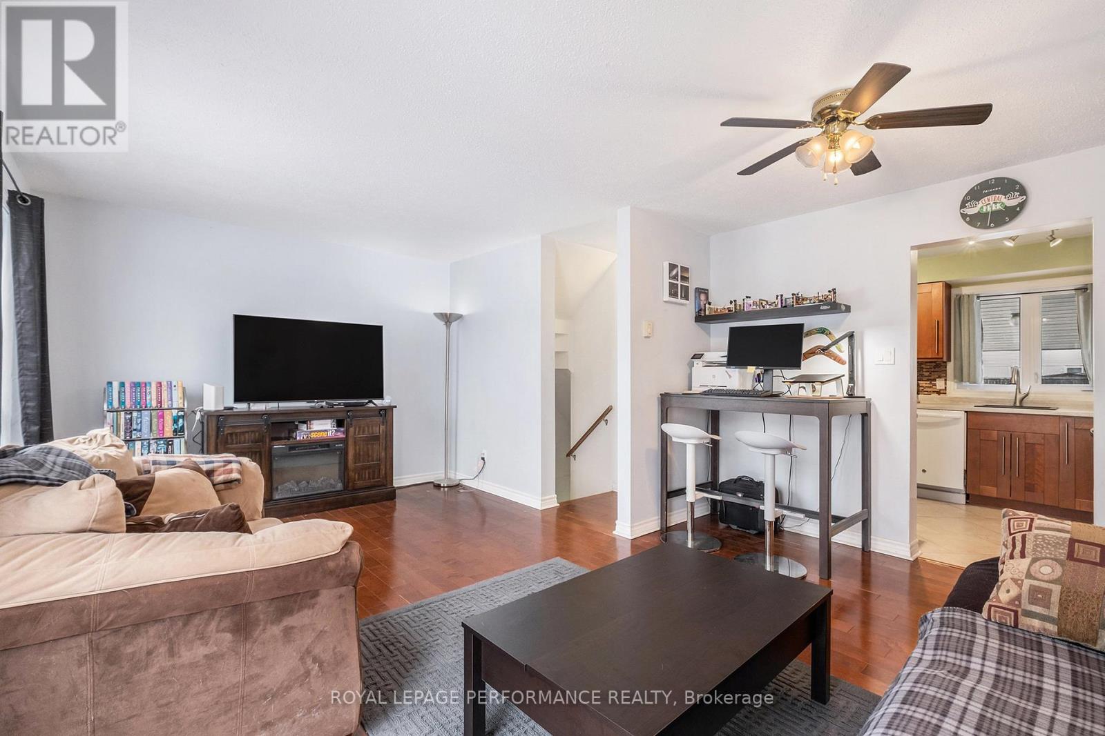 20 Lovell Lane, Ottawa, Ontario  K2H 9B6 - Photo 11 - X12061931