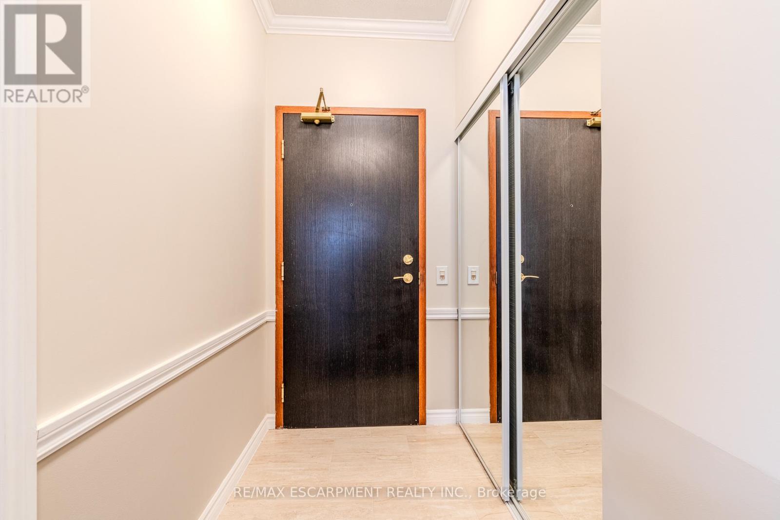 Property at 409 - 1 BELVEDERE COURT image 2