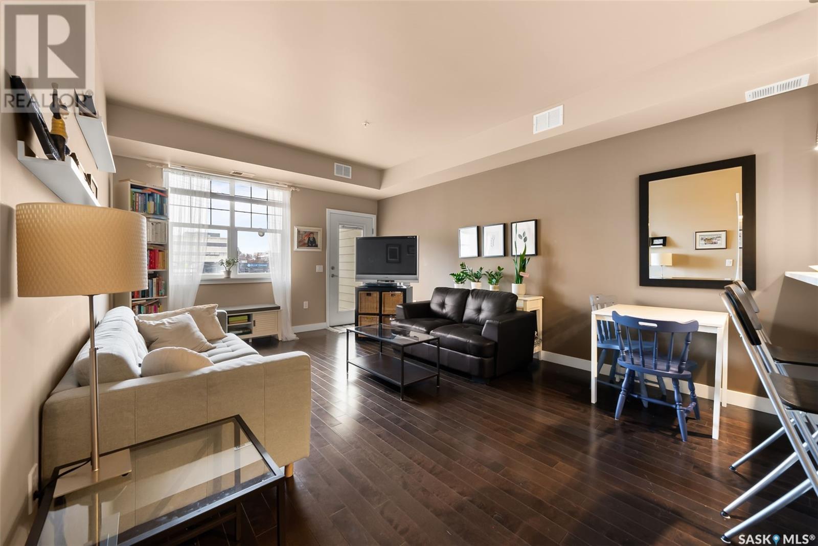 Property at 302 2255 Angus STREET image 3