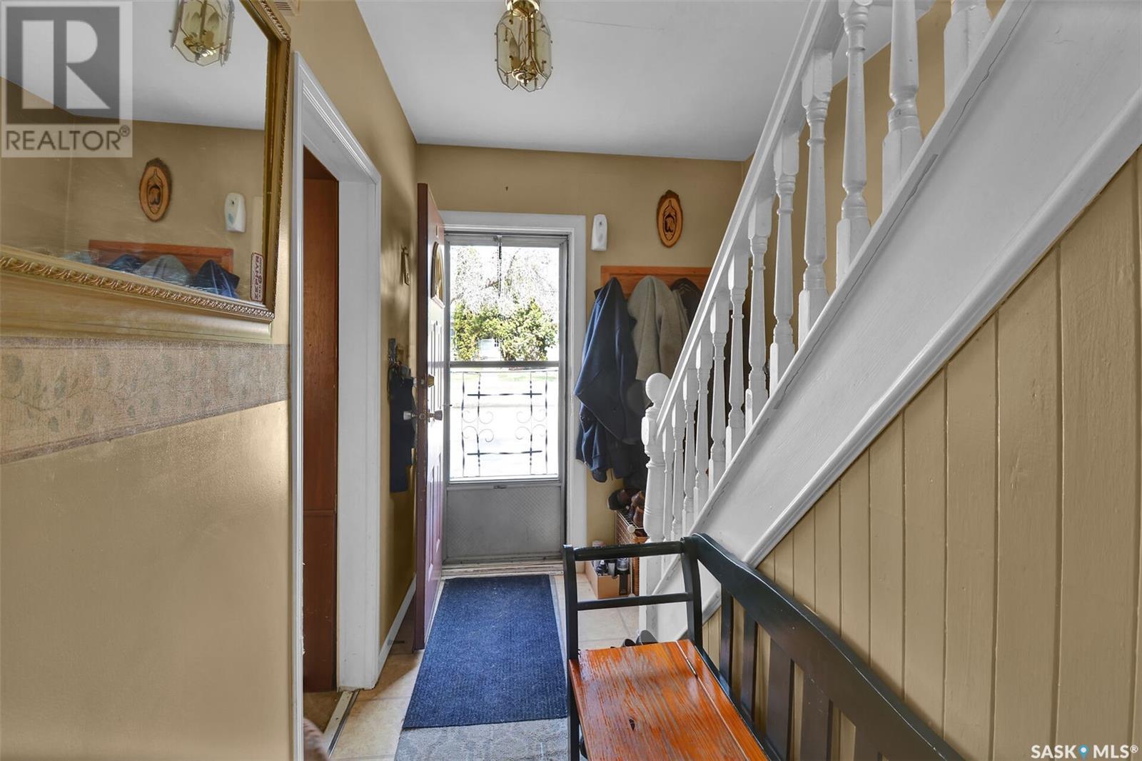 Property at 1310 13th STREET E image 5