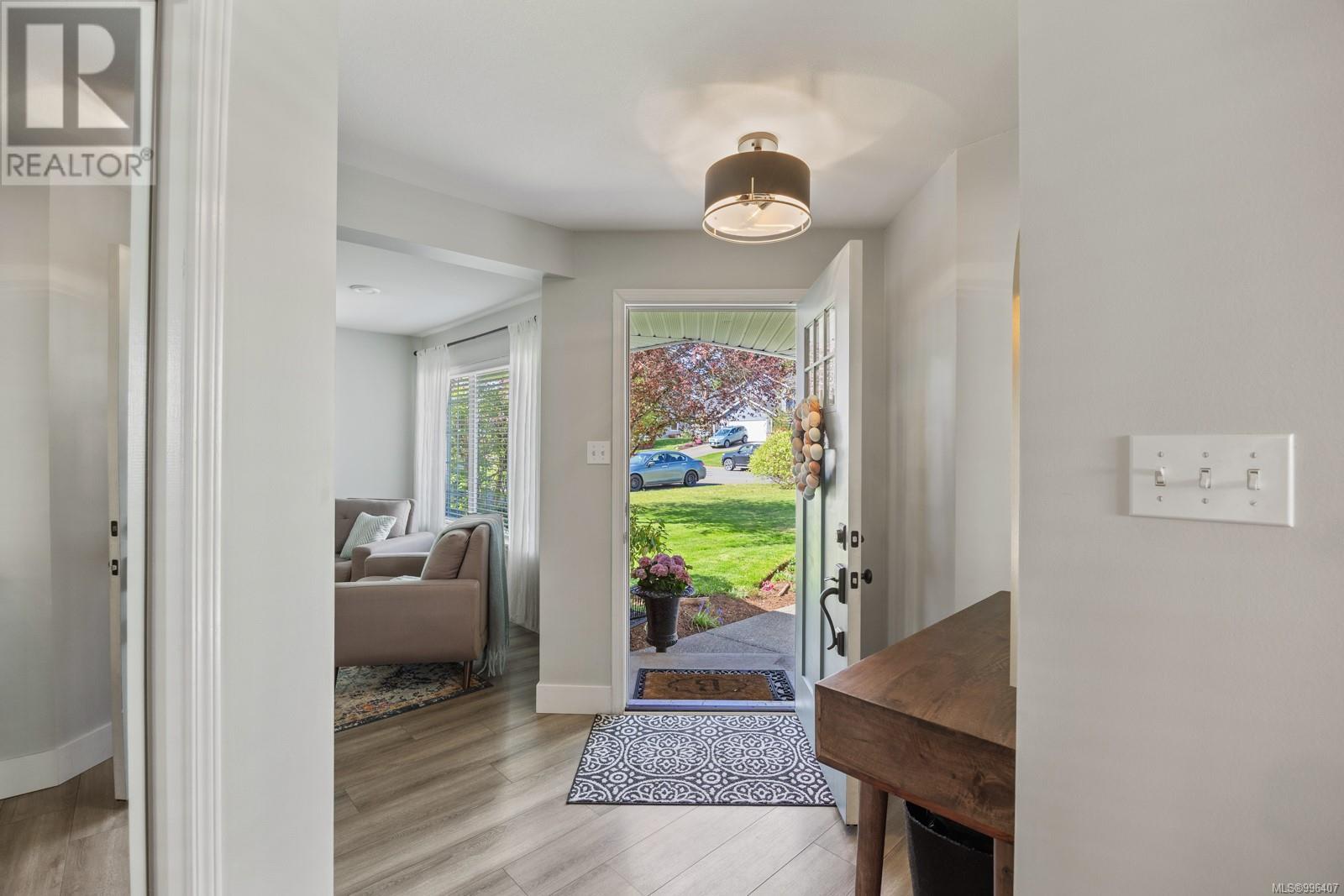 Property at 1150 Malahat Dr image 5