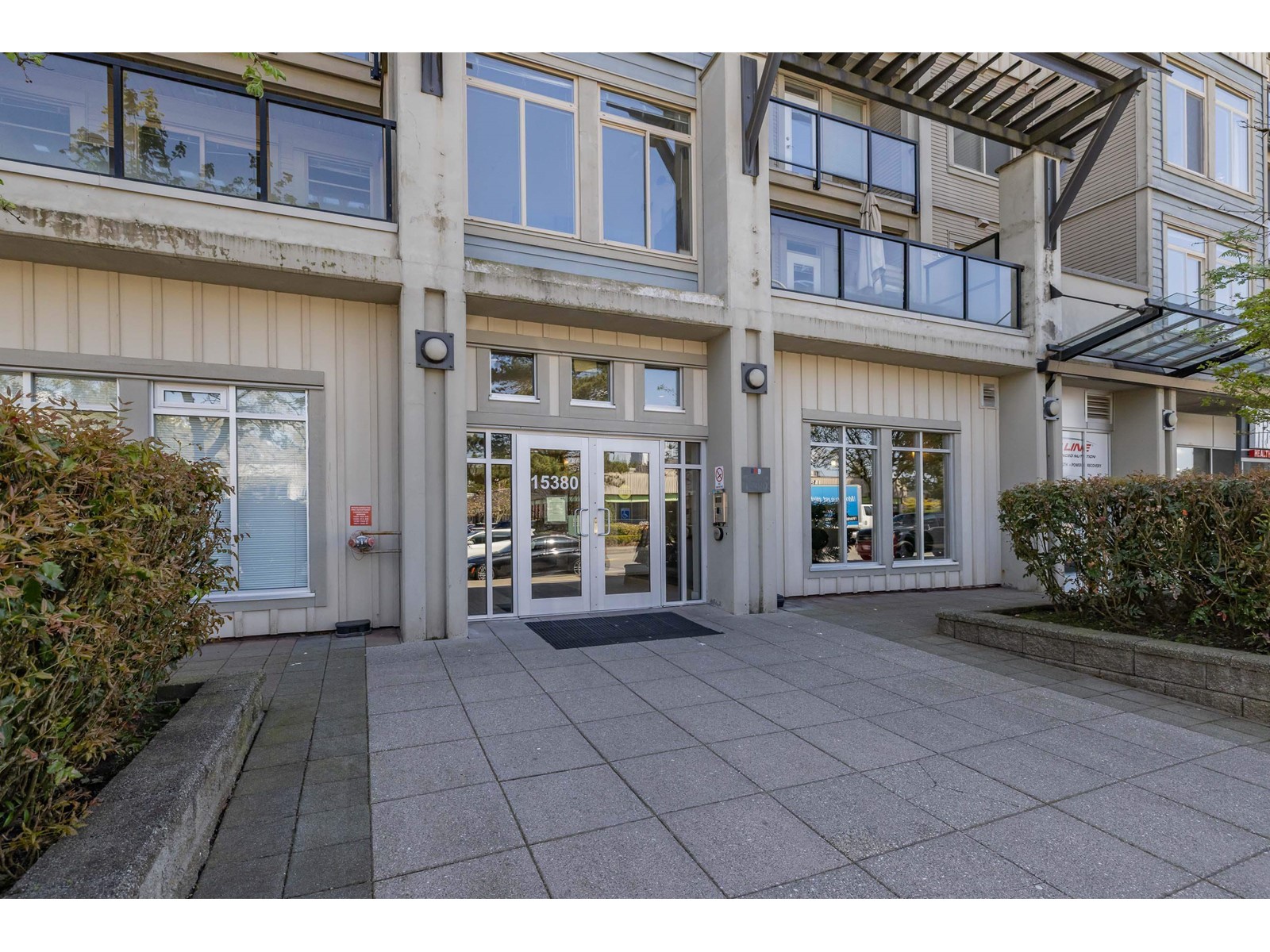 430 15380 102a Avenue, Surrey, British Columbia  V3R 0B3 - Photo 1 - R2993986