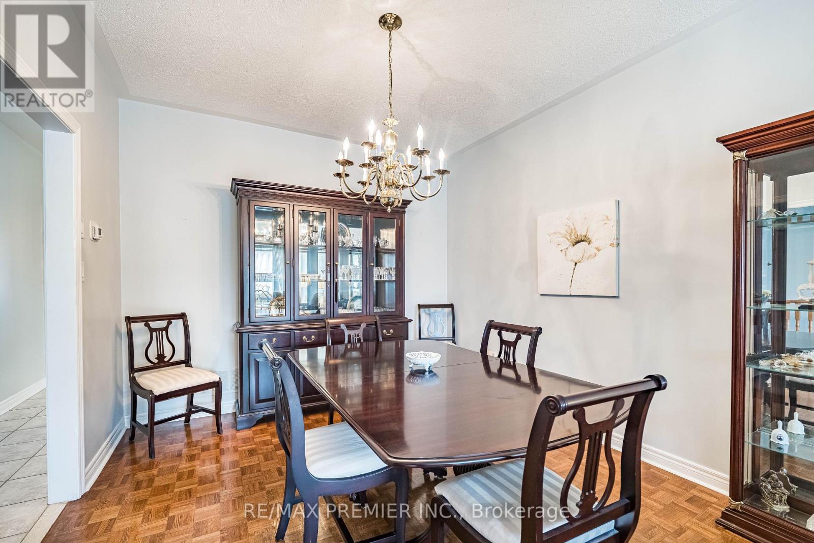 12 Amalfi Court, Vaughan, Ontario  L4L 9S2 - Photo 10 - N12101991
