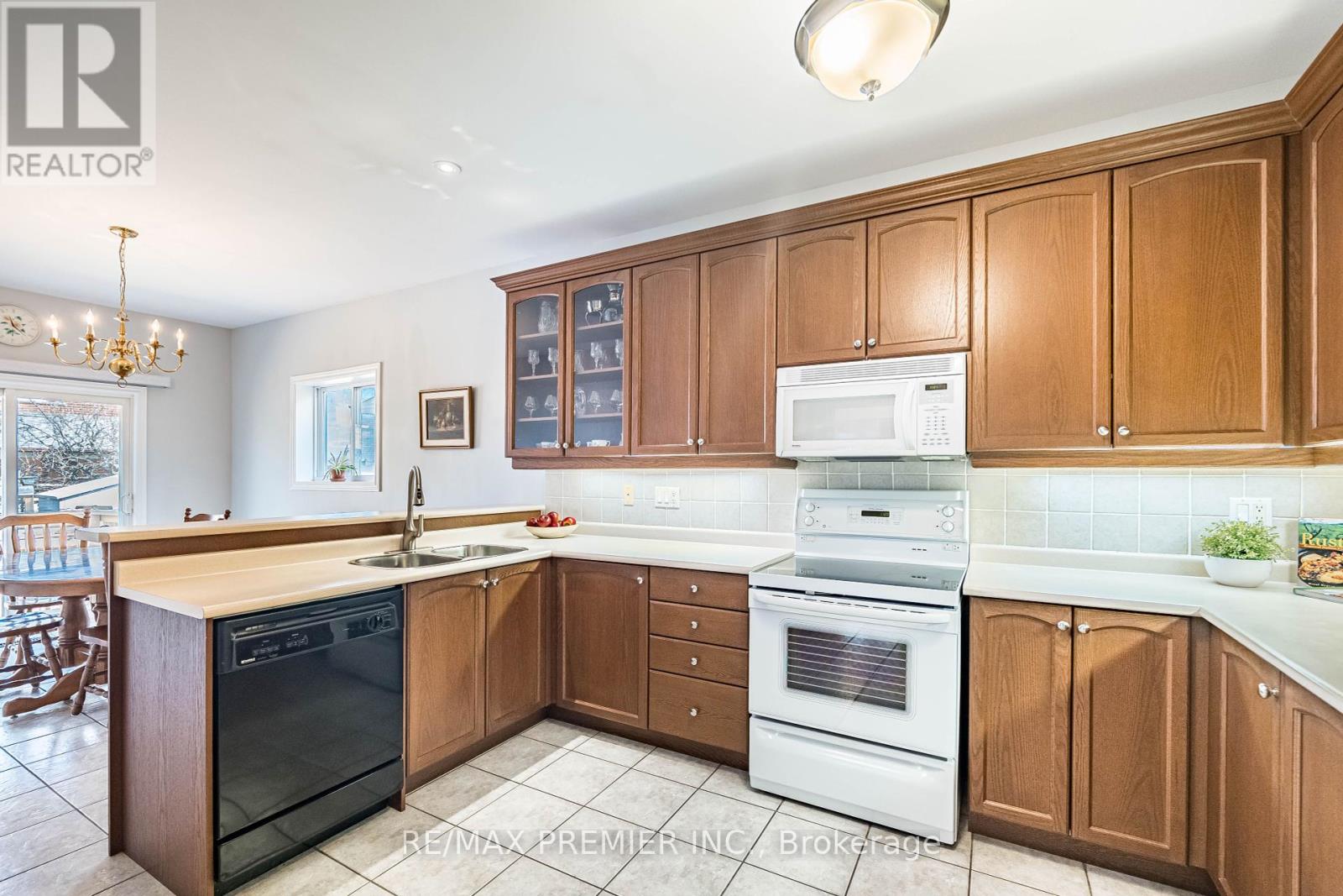 12 Amalfi Court, Vaughan, Ontario  L4L 9S2 - Photo 18 - N12101991