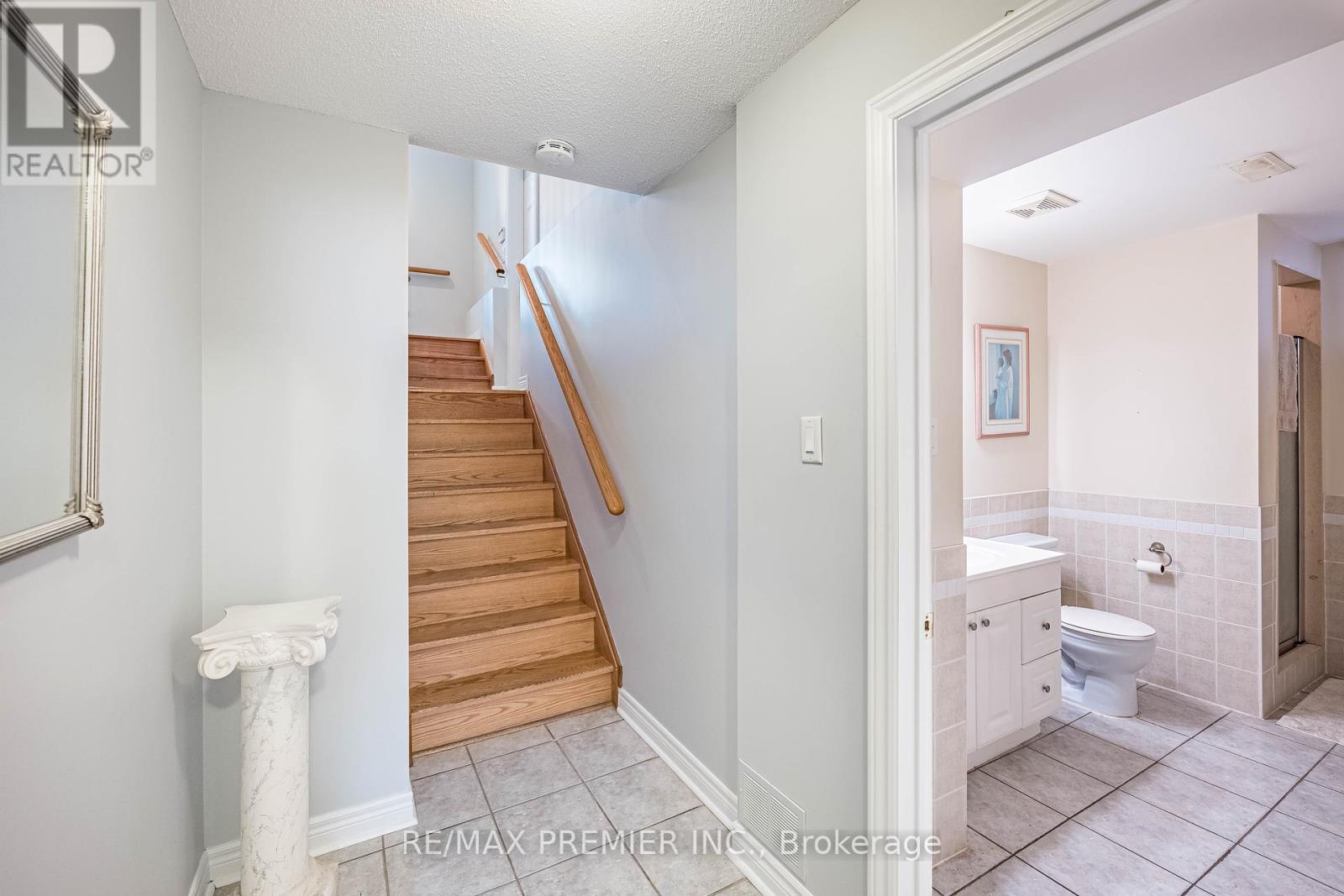 12 Amalfi Court, Vaughan, Ontario  L4L 9S2 - Photo 30 - N12101991