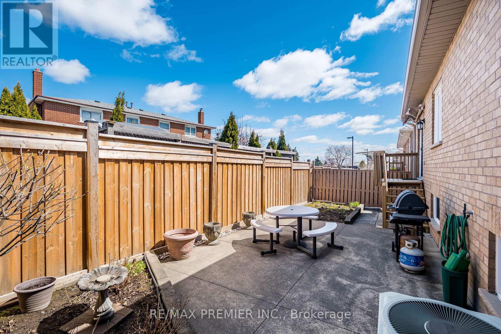 12 Amalfi Court, Vaughan, Ontario  L4L 9S2 - Photo 42 - N12101991