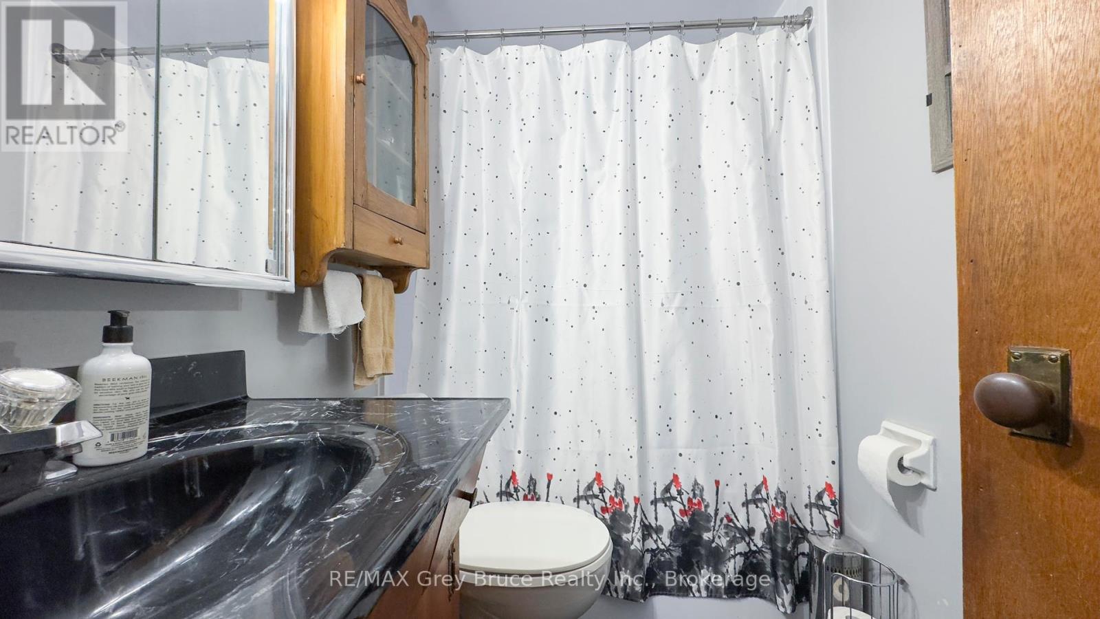 868 16th Street W, Georgian Bluffs, Ontario  N4K 6V5 - Photo 19 - X12101668