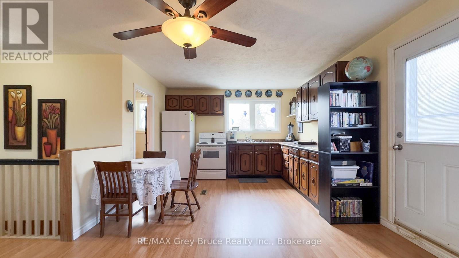 868 16th Street W, Georgian Bluffs, Ontario  N4K 6V5 - Photo 31 - X12101668
