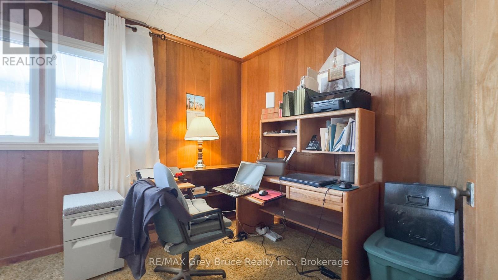 868 16th Street W, Georgian Bluffs, Ontario  N4K 6V5 - Photo 20 - X12101668