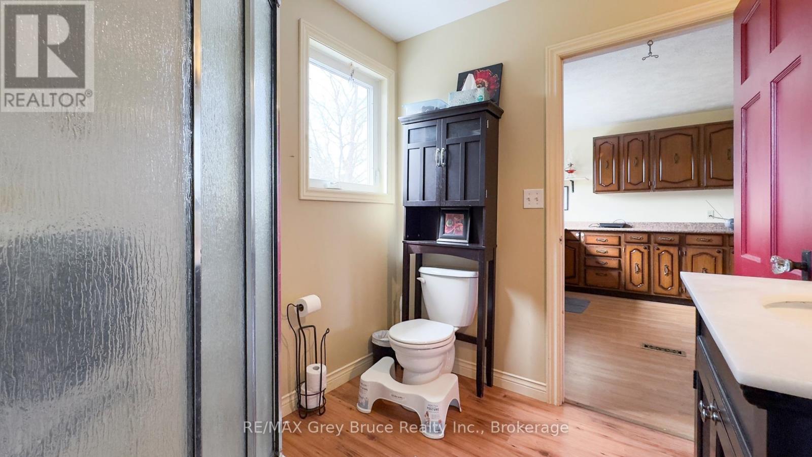 868 16th Street W, Georgian Bluffs, Ontario  N4K 6V5 - Photo 35 - X12101668