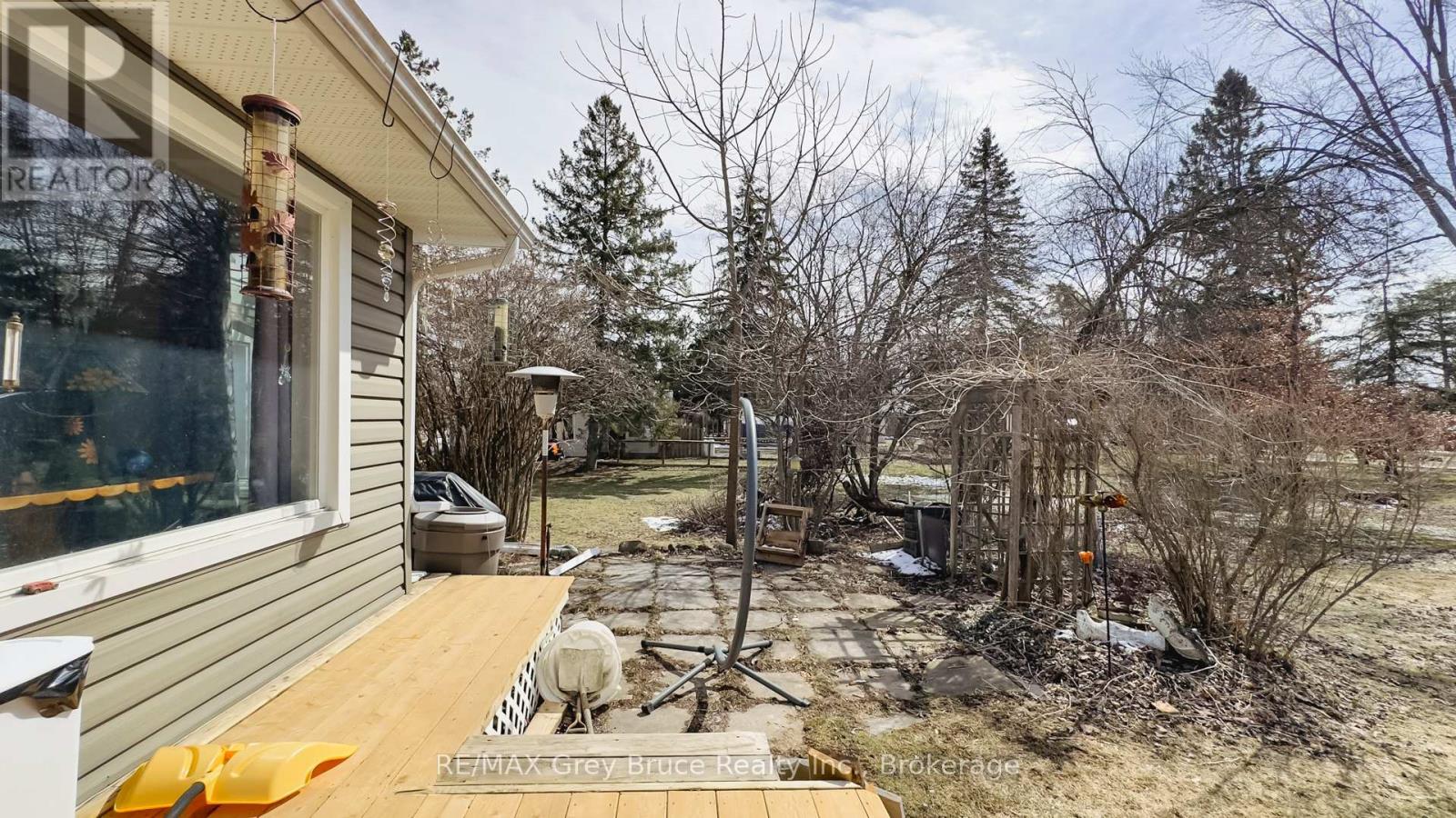 868 16th Street W, Georgian Bluffs, Ontario  N4K 6V5 - Photo 39 - X12101668