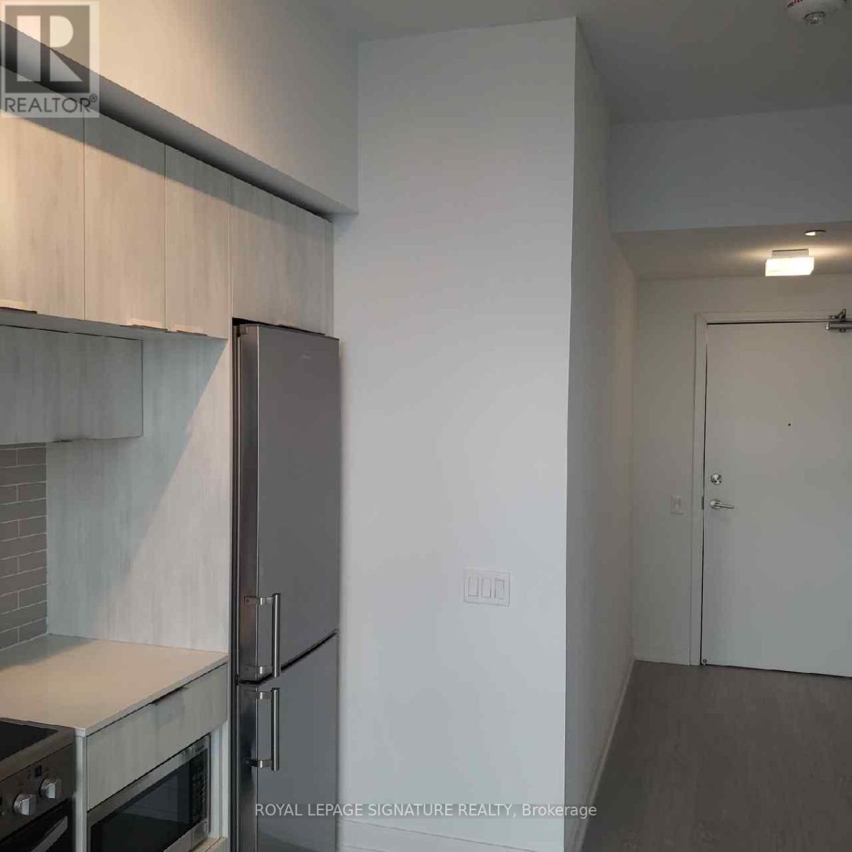 3007 - 181 Dundas Street E, Toronto, Ontario  M5A 0N5 - Photo 2 - C12084623