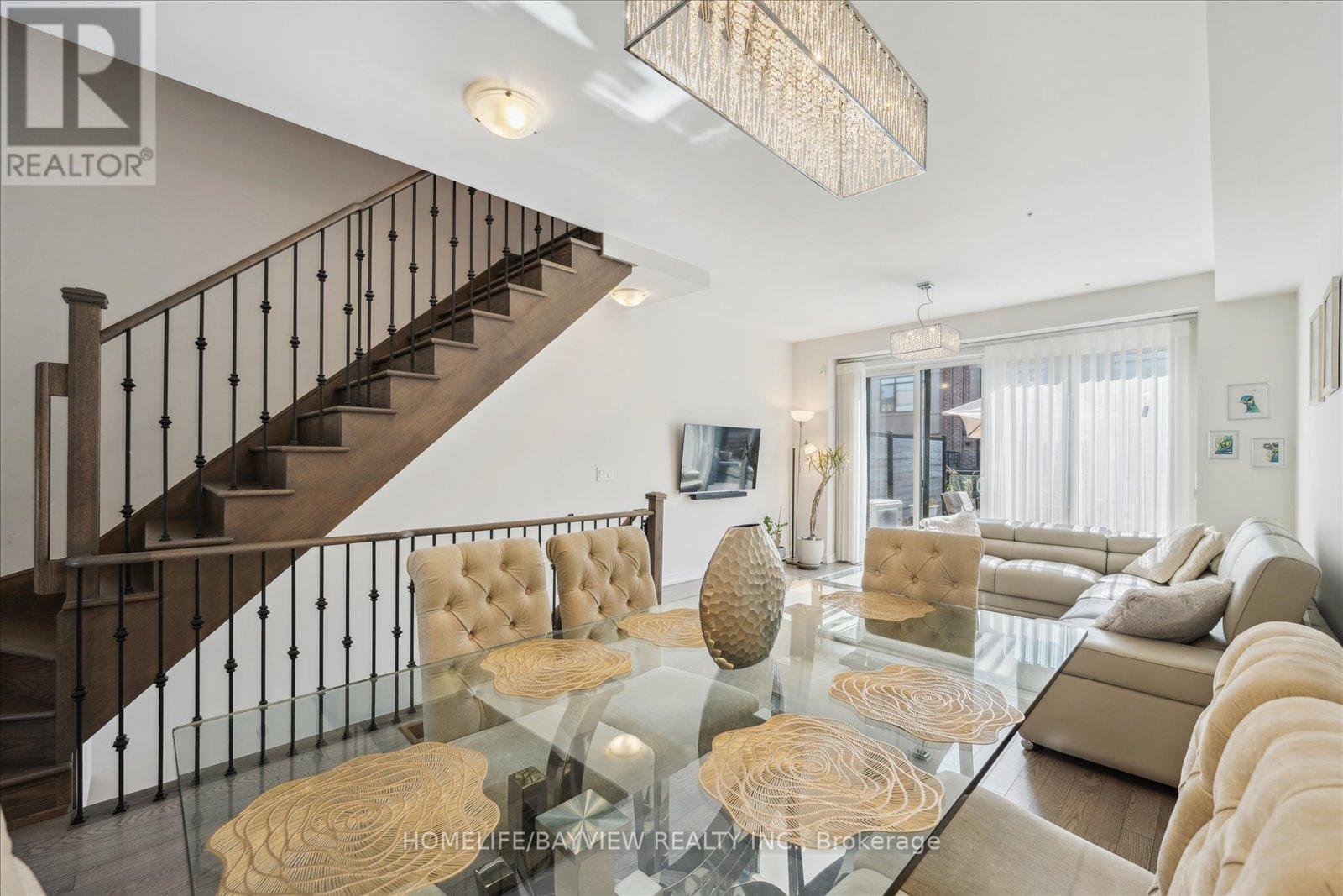 38 Troon Avenue, Vaughan, Ontario  L6A 4Z2 - Photo 16 - N12101816