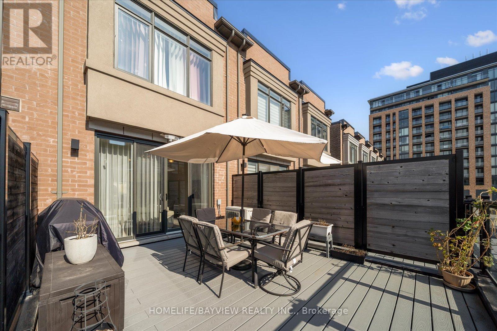 38 Troon Avenue, Vaughan, Ontario  L6A 4Z2 - Photo 14 - N12101816