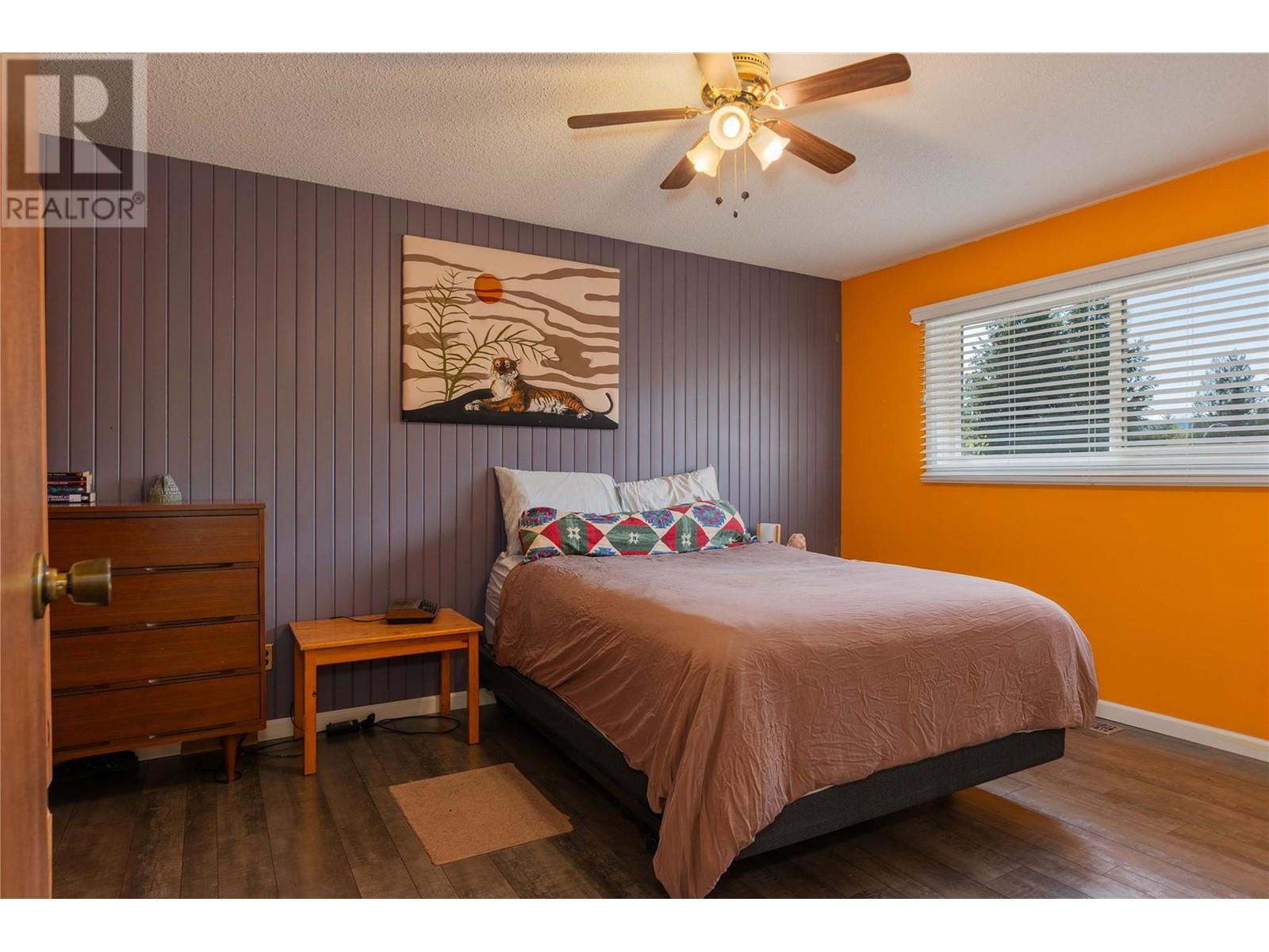 Property at 1436 Highland Drive image 4