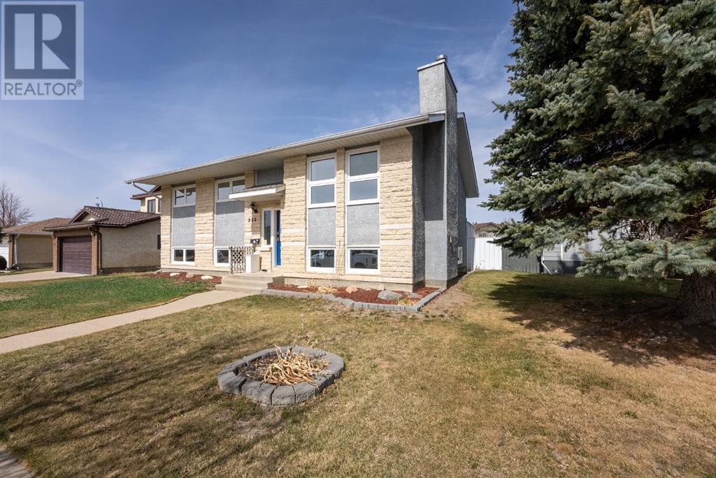 Property at 223 Bluefox Boulevard N image 4