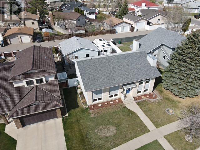 Property at 223 Bluefox Boulevard N image 2