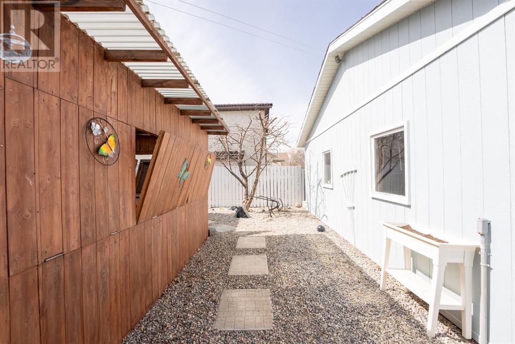 223 Bluefox Boulevard N, Lethbridge, Alberta  T1H 5X5 - Photo 35 - A2211185