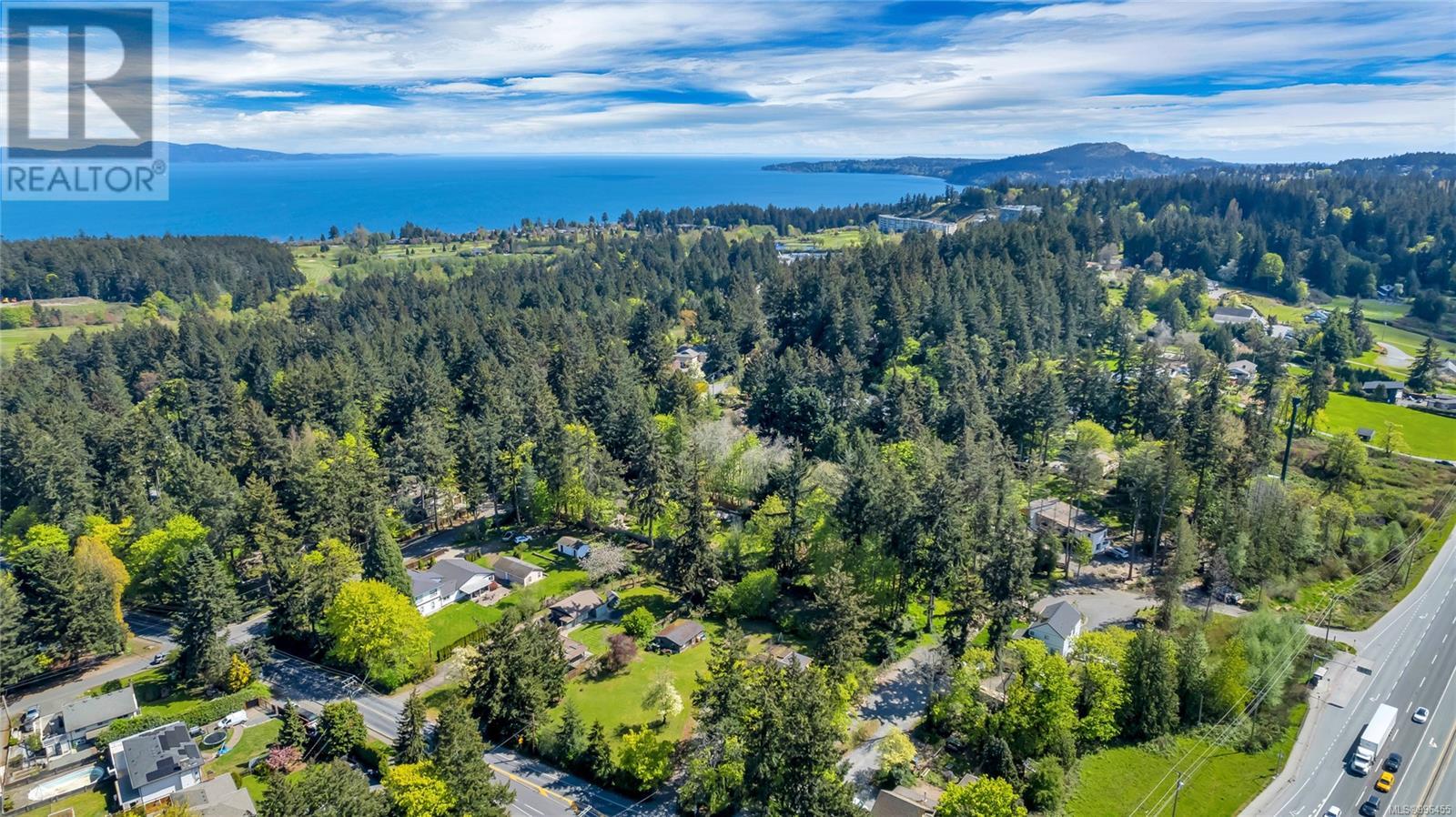 Property at 753 Sayward Rd image 4