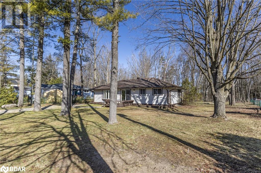 Property at 260 EDITH Drive image 3