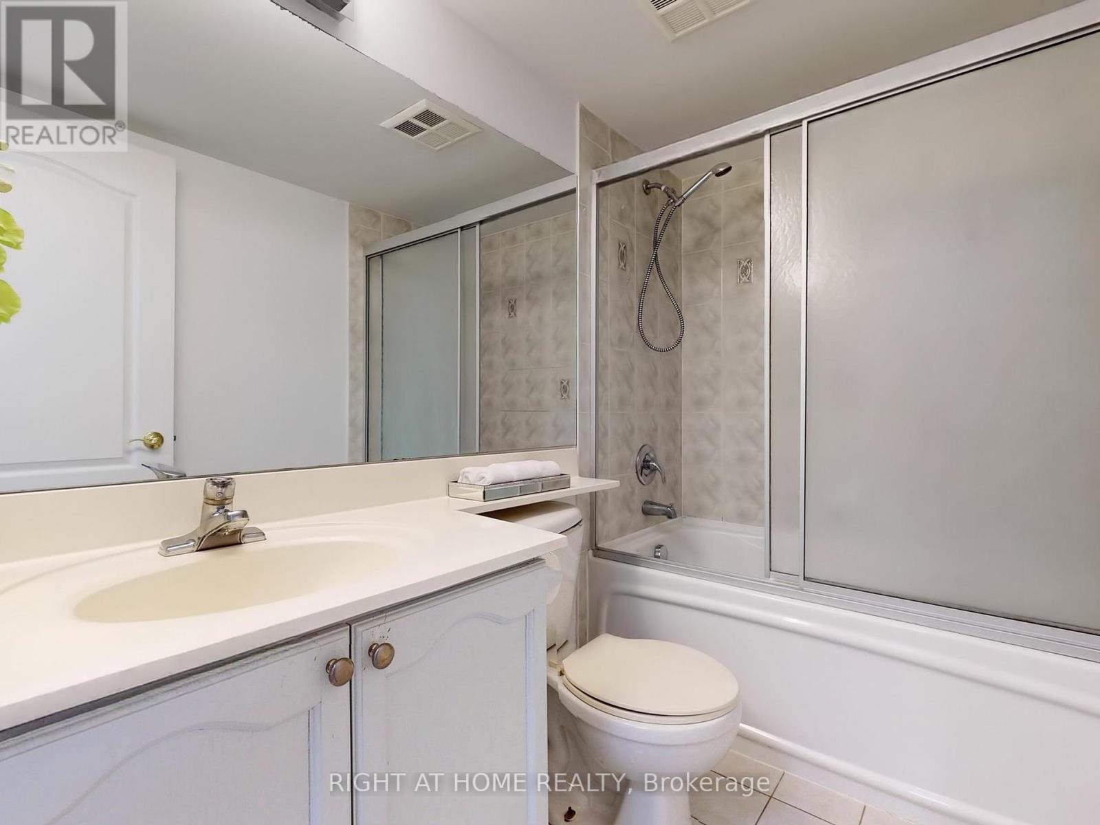 1509 - 880 Grandview Way, Toronto, Ontario  M2N 7B2 - Photo 24 - C12011940