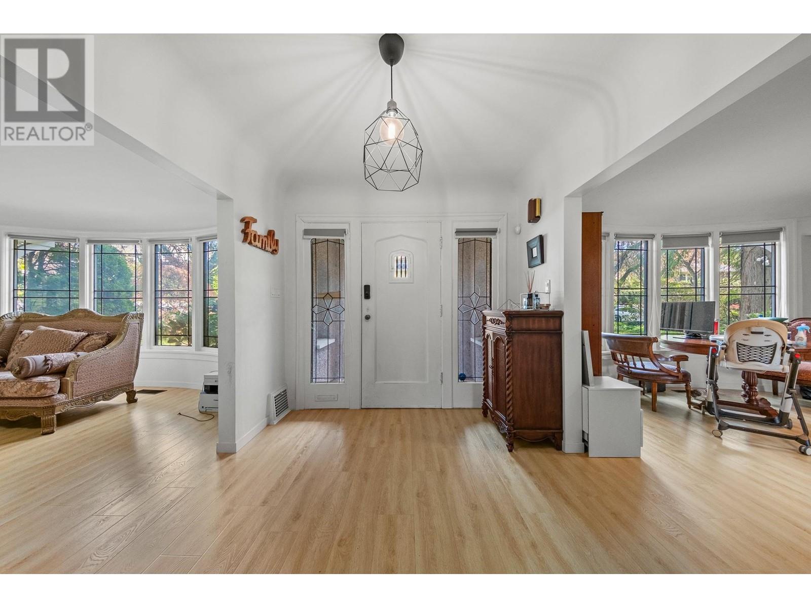 Property at 5515 LABURNUM STREET image 2