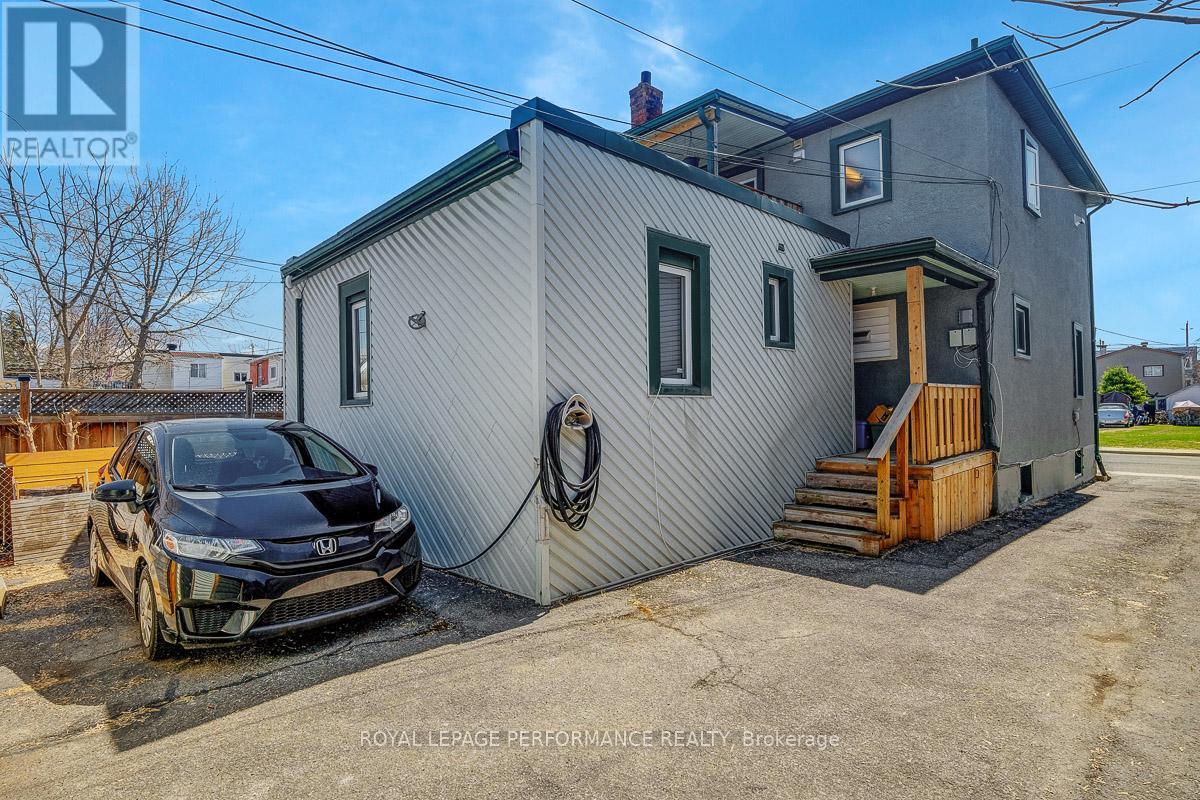 Property at 229 CARILLON STREET image 2