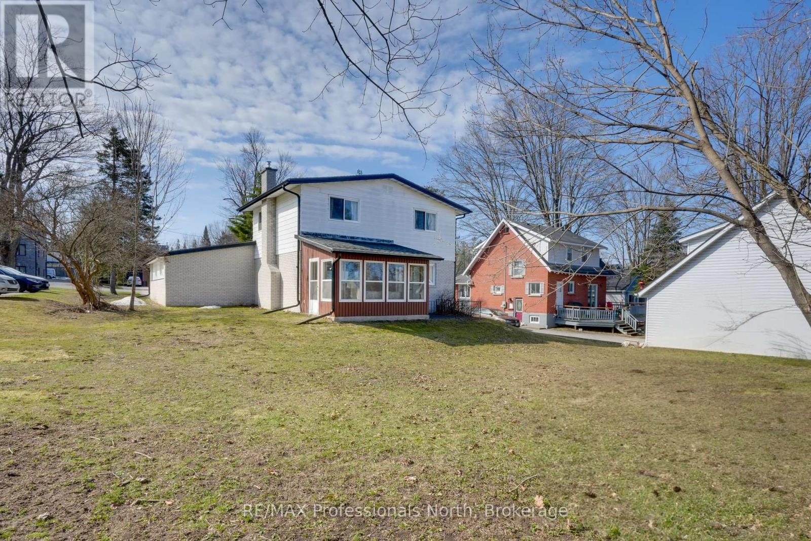 350 Hughson Street, Gravenhurst, Ontario  P1P 1G8 - Photo 5 - X12102022