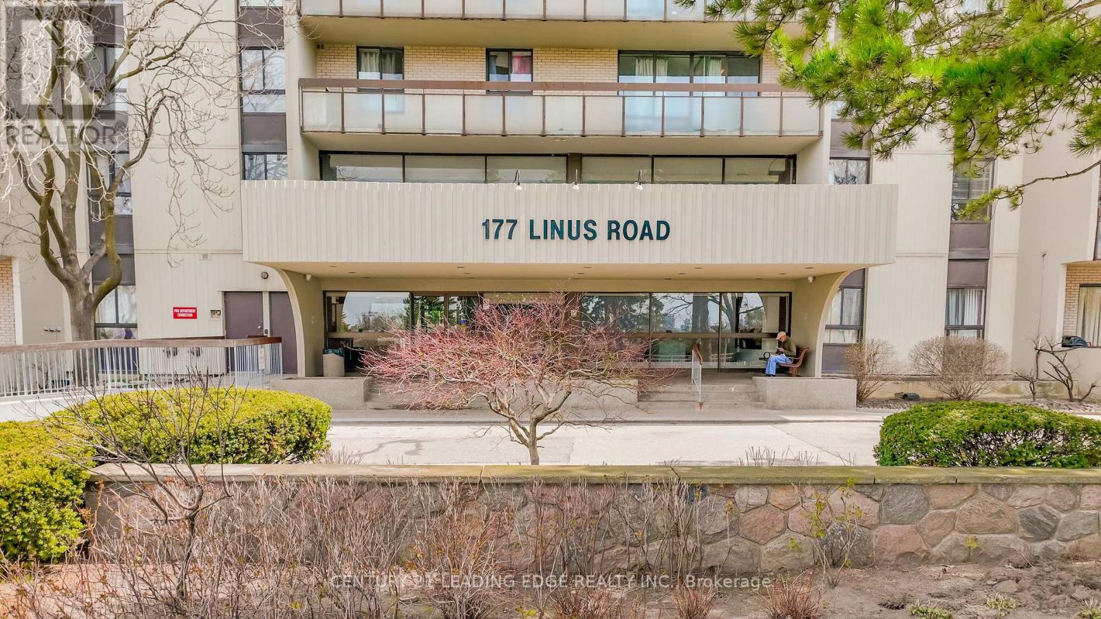 1406 - 177 Linus Road, Toronto, Ontario  M2J 4S5 - Photo 3 - C12101785