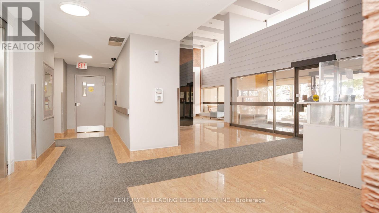 1406 - 177 Linus Road, Toronto, Ontario  M2J 4S5 - Photo 4 - C12101785