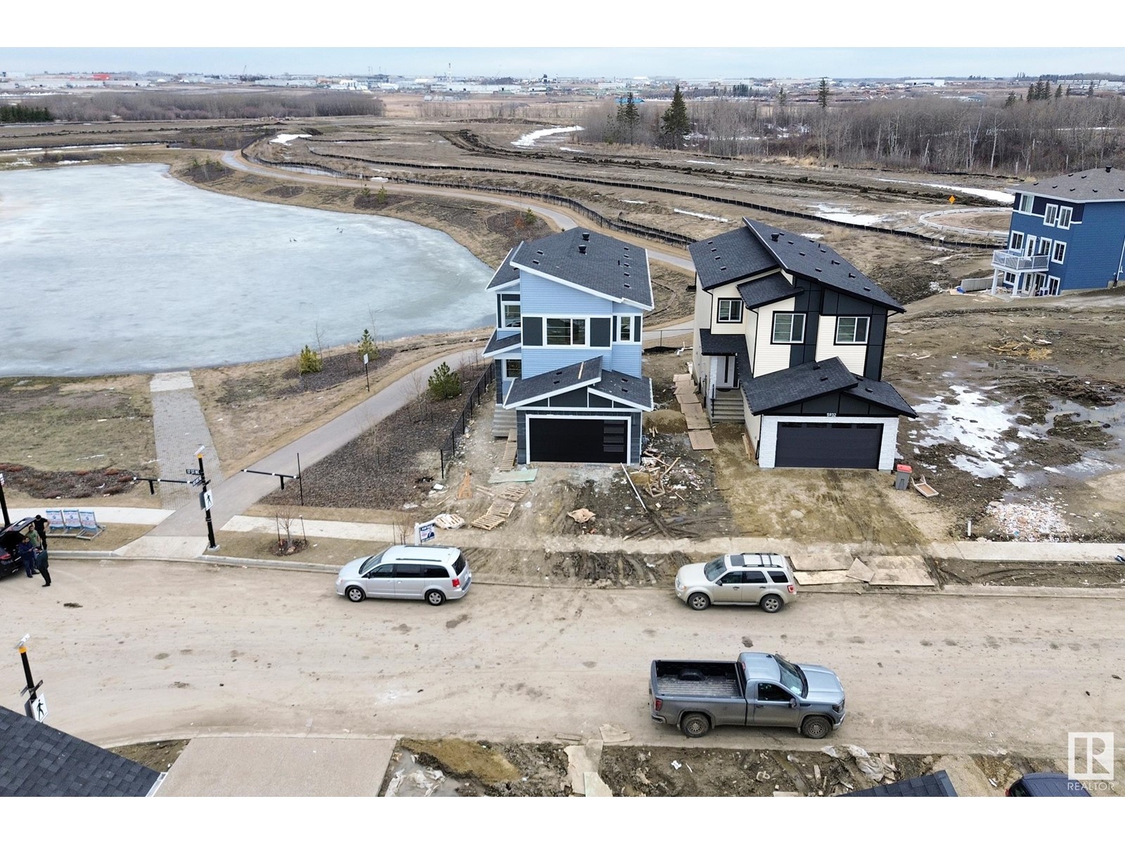 Property at 5938 17 ST NE image 2